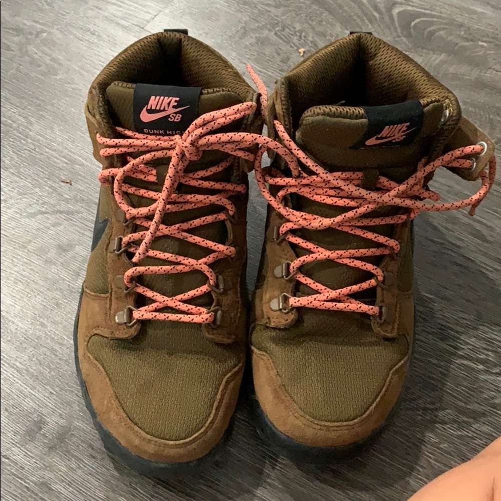 Men’s Nike hiking boots